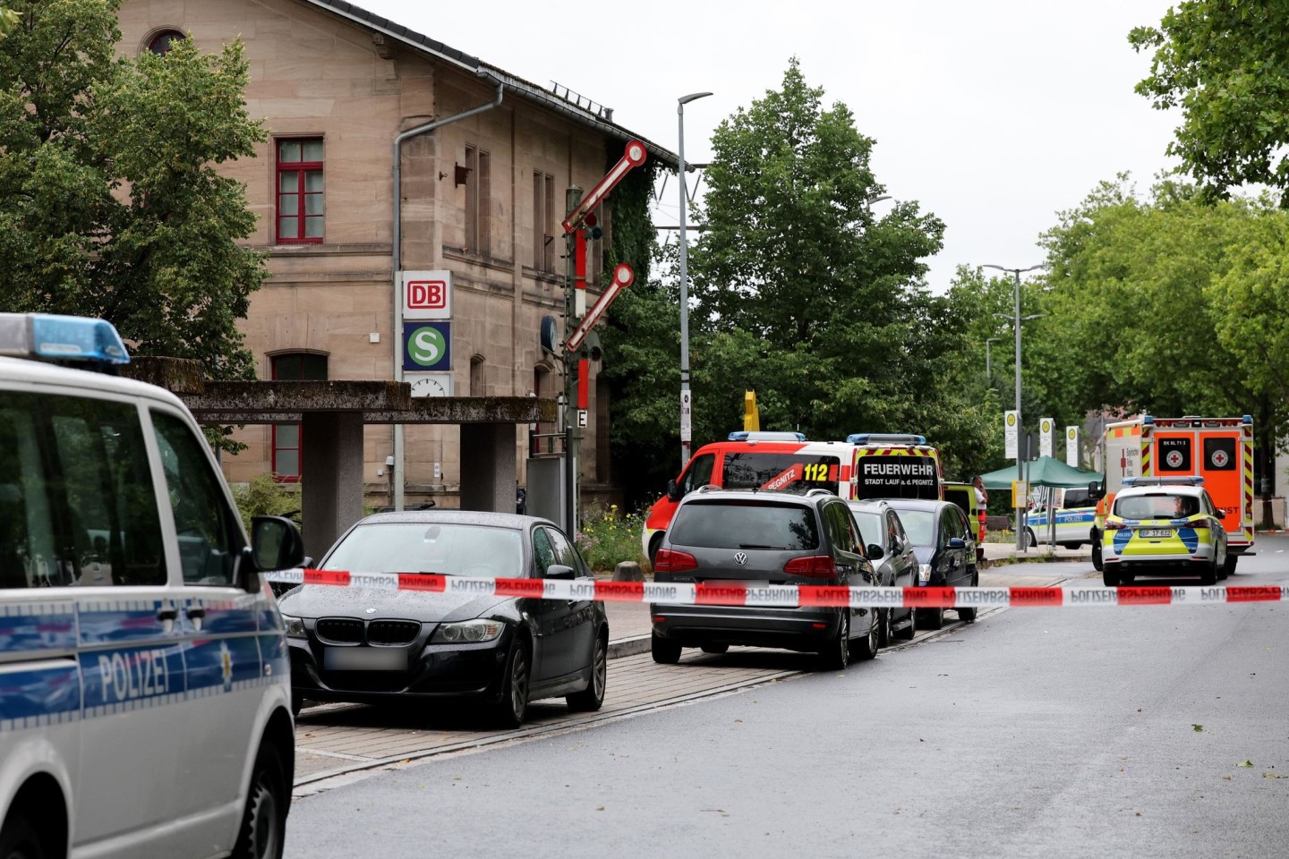 Der Bahnhof war längere Zeit weiträumig abgesperrt.