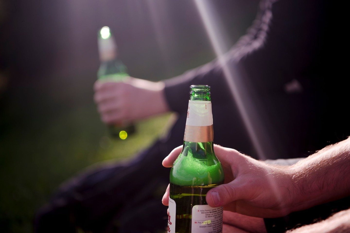 Laut Deutscher Hauptstelle für Suchtfragen sind alleine rund acht Millionen Angehörige von Alkoholkonsum und Suchtverhalten eines Verwandten mitbetroffen.