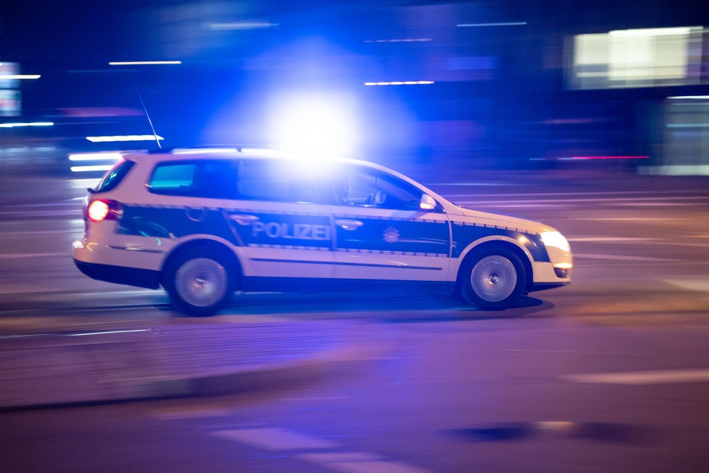 Trotz einer Notoperation starb die Frau im Krankenhaus an ihren Verletzungen. (Symbolbild)