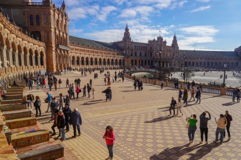 Sevilla führt «Eintritt» für Hauptplatz der Stadt ein